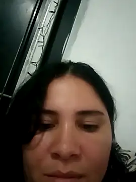 ChelyChely24_SATAN's cam snapshot