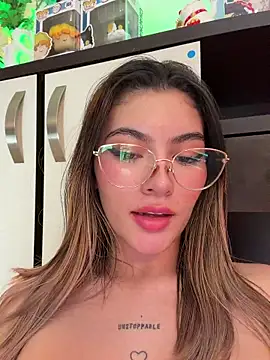 Your_Honeey's cam snapshot