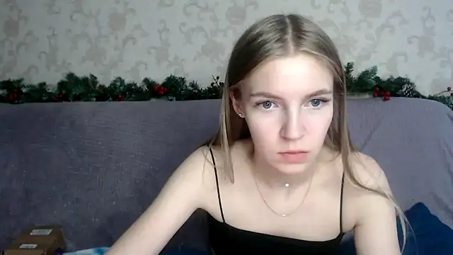 HitGyrl's cam snapshot