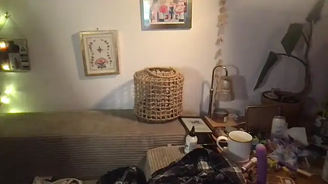 rose_puzzy69's cam snapshot