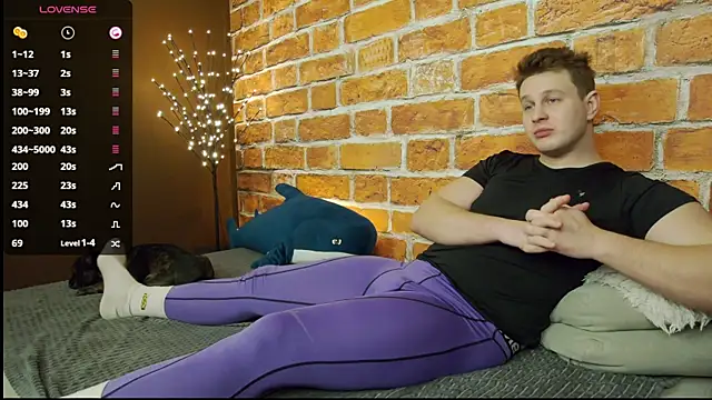 charlie_smiley's cam snapshot