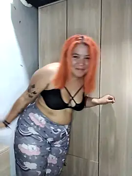 Emely_kis_ live sex cam