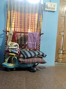 divyatamil143's cam snapshot