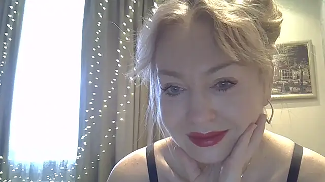 ZarinaSwift's cam snapshot