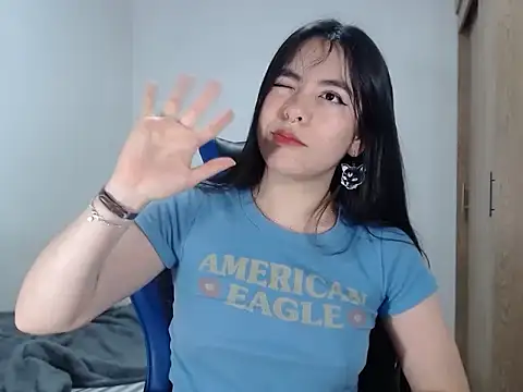 EloiseJun's cam snapshot