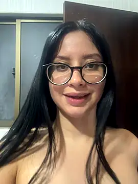 lucy_grey25's cam snapshot