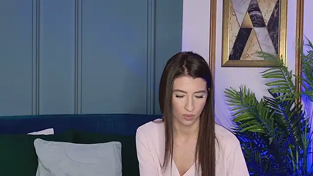 LunaWills_'s cam snapshot