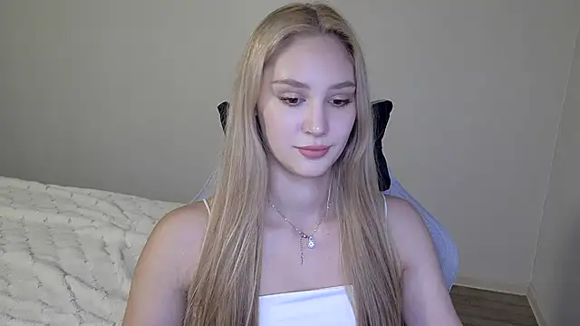 Layla001's cam snapshot