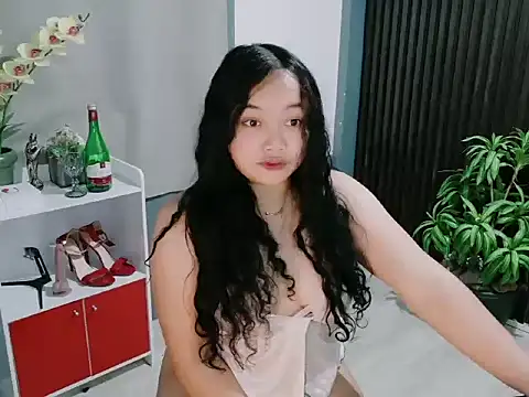 UrFavouriteCravings's cam snapshot