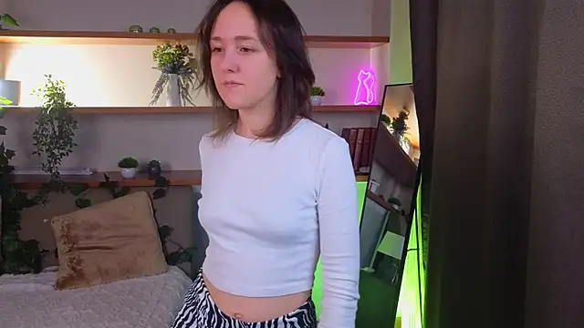 ChongFefer's cam snapshot