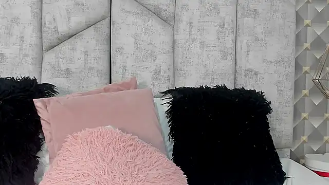 AshleyHill2's cam snapshot