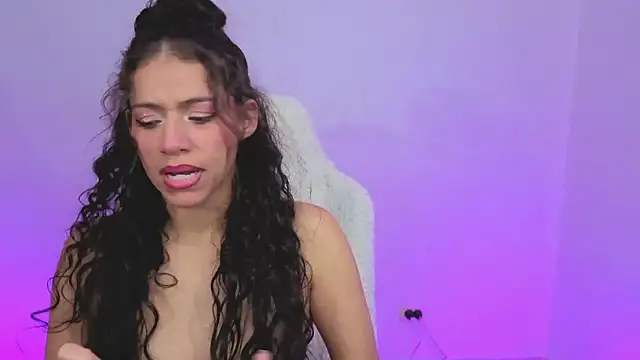 daniela_rivasthl's cam snapshot