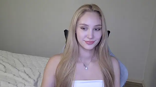 Layla001's cam snapshot