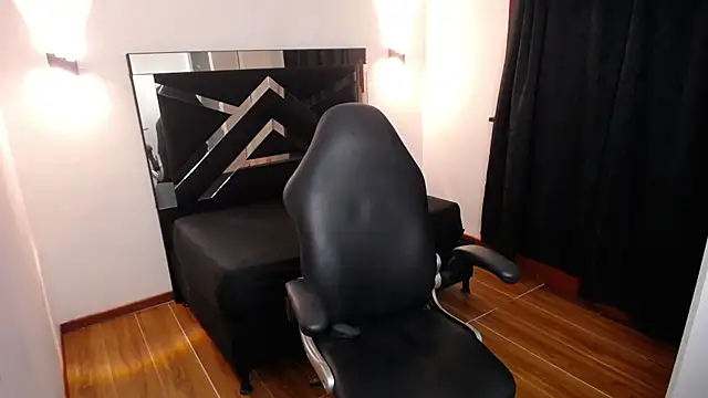 MarianaRojas_'s cam snapshot