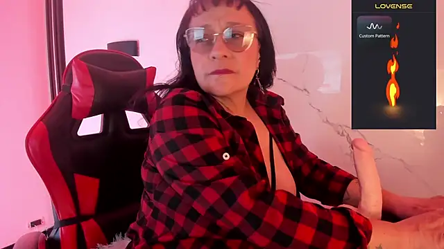 Madame_lucy_'s cam snapshot