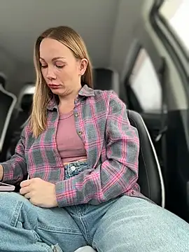 LavenderHot's cam snapshot