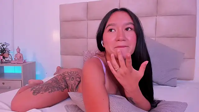 AngelyRosse1's cam snapshot