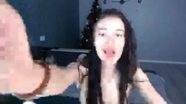 Daphne_Darkthorn's cam snapshot