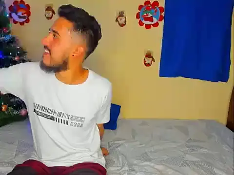 astredad2025's cam snapshot