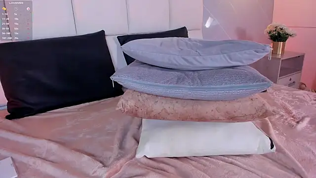 danii_hill_'s cam snapshot