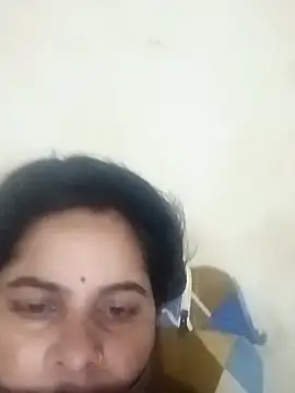 JULEE-740's cam snapshot