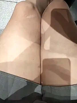 Baby-Linh's cam snapshot