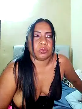 rosmery-navarro's cam snapshot