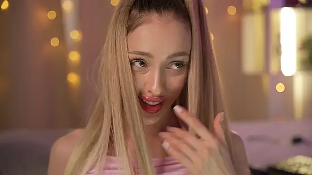 lanaa_me's cam snapshot