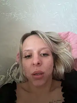 LikaCat's cam snapshot