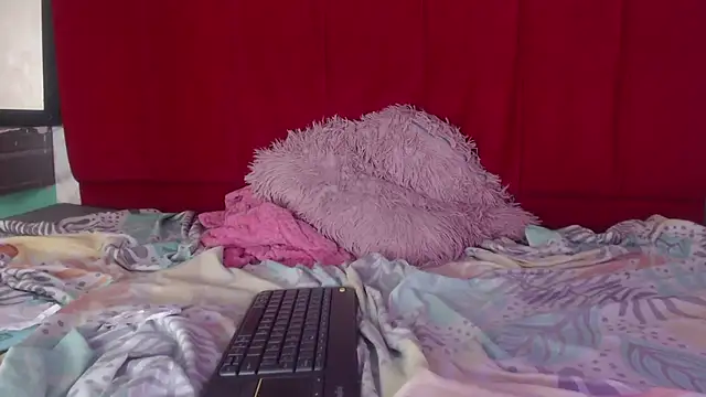 amandacanelacm's cam snapshot