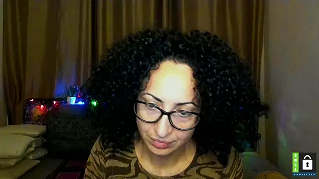 Arianasweety23's cam snapshot