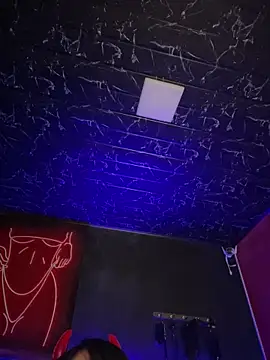 Sophie_LS's cam snapshot