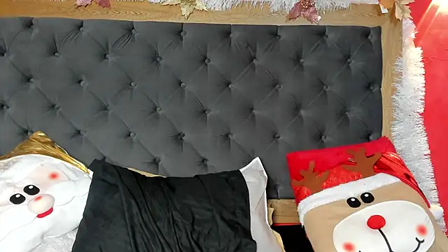 YayaHilton's cam snapshot