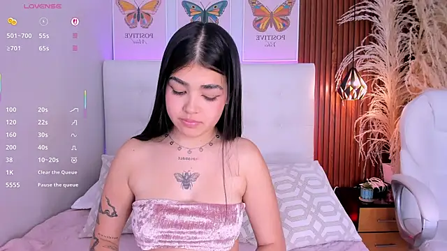 susie_thomsonn's cam snapshot