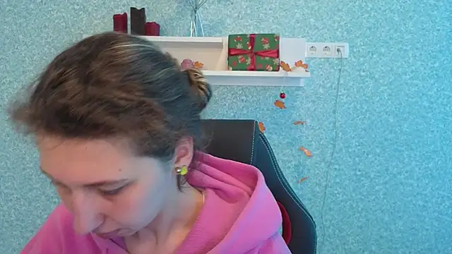 CuteEllii's cam snapshot