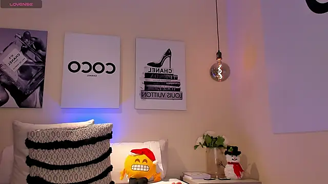 Blue_Angell's cam snapshot