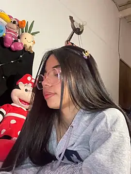 Milleradhara24's cam snapshot