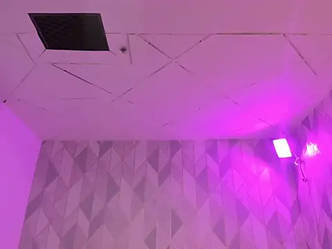 IsabellaRousset's cam snapshot