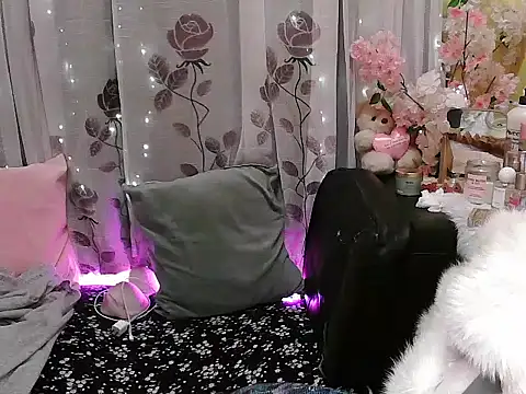 OhmyPinay's cam snapshot