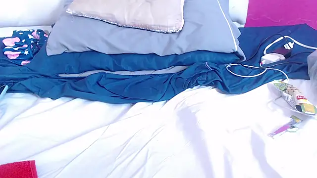 nextdoor_fantasy1's cam snapshot