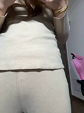 chick-888's cam snapshot