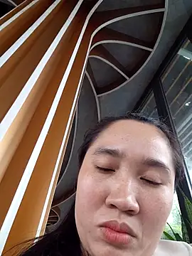 Lucky-2x's cam snapshot