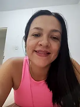 LindaSalo33's cam snapshot