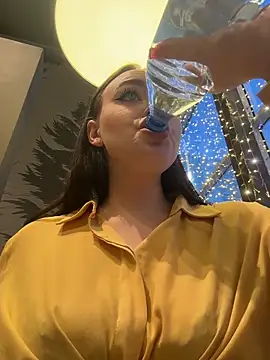 KiraSunshine's cam snapshot