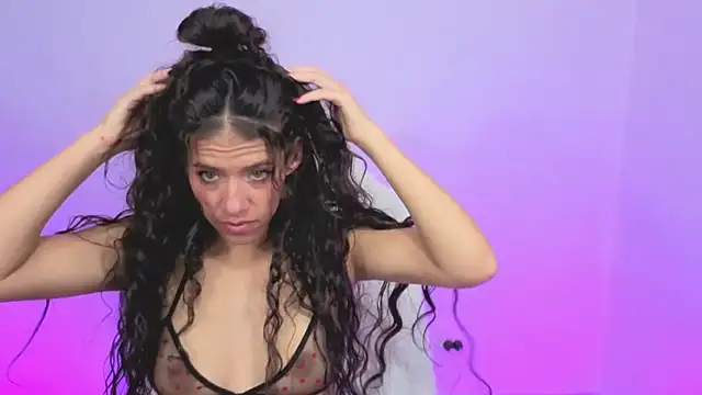 daniela_rivasthl's cam snapshot