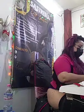 hot_tailoring's cam snapshot