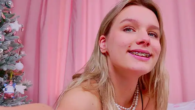 MeowthLilu's cam snapshot