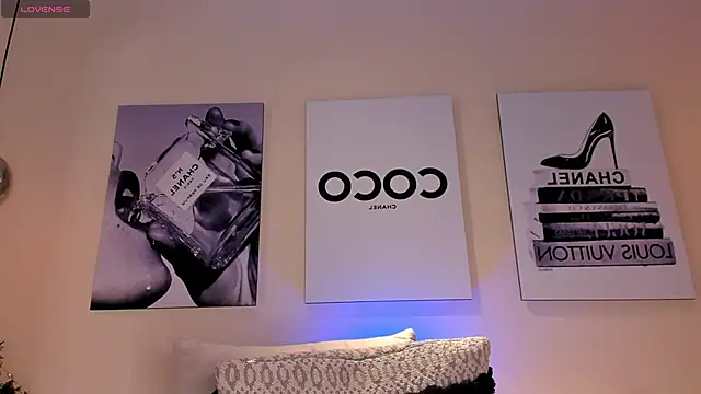 Blue_Angell's cam snapshot