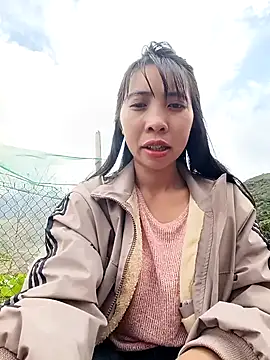 emaame68's cam snapshot