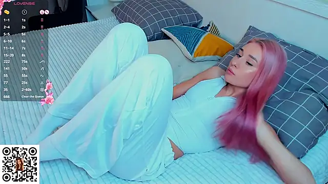 MinaRuzzo's cam snapshot